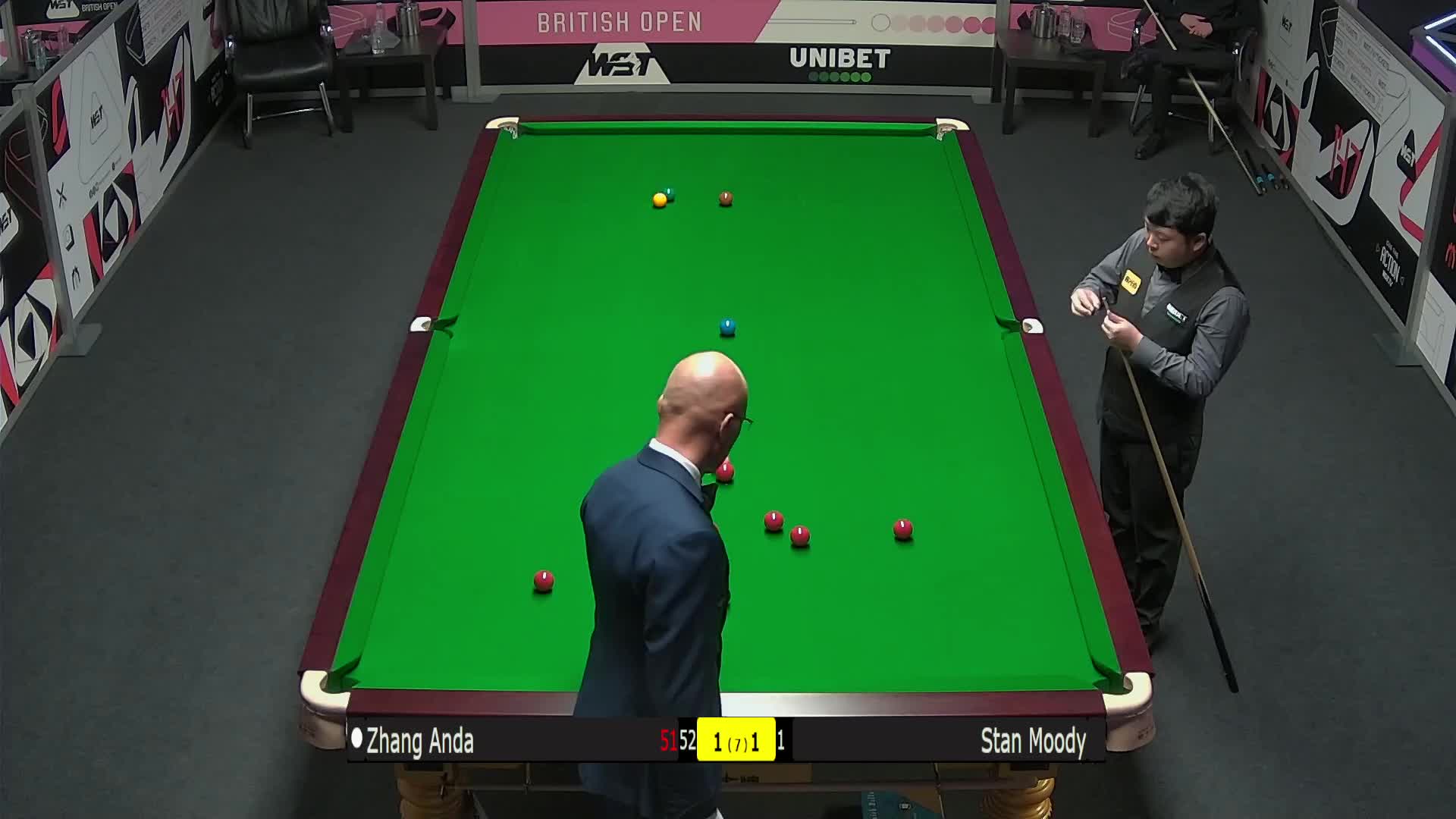 明了一个高 明了一个高