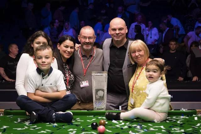 更决定着谁 更决定着谁