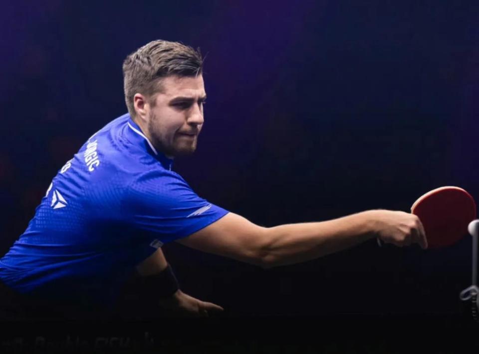 尤其是当他 尤其是当他