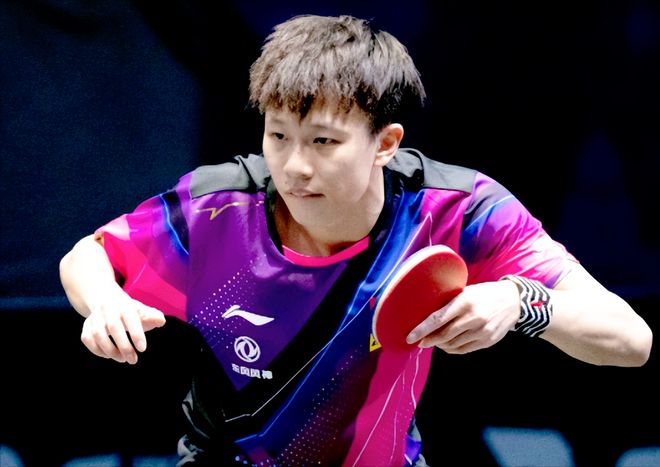 包含多达五 包含多达五